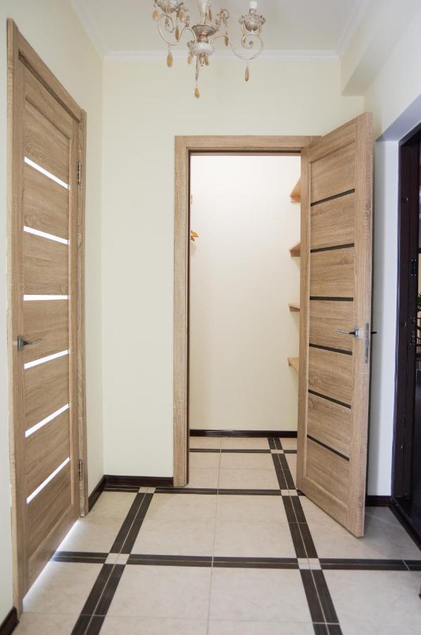 Chiernomorskie Apartamenty Odessa Exterior photo